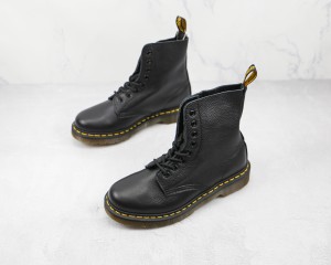 Dr. Martens Boot DMB1000018