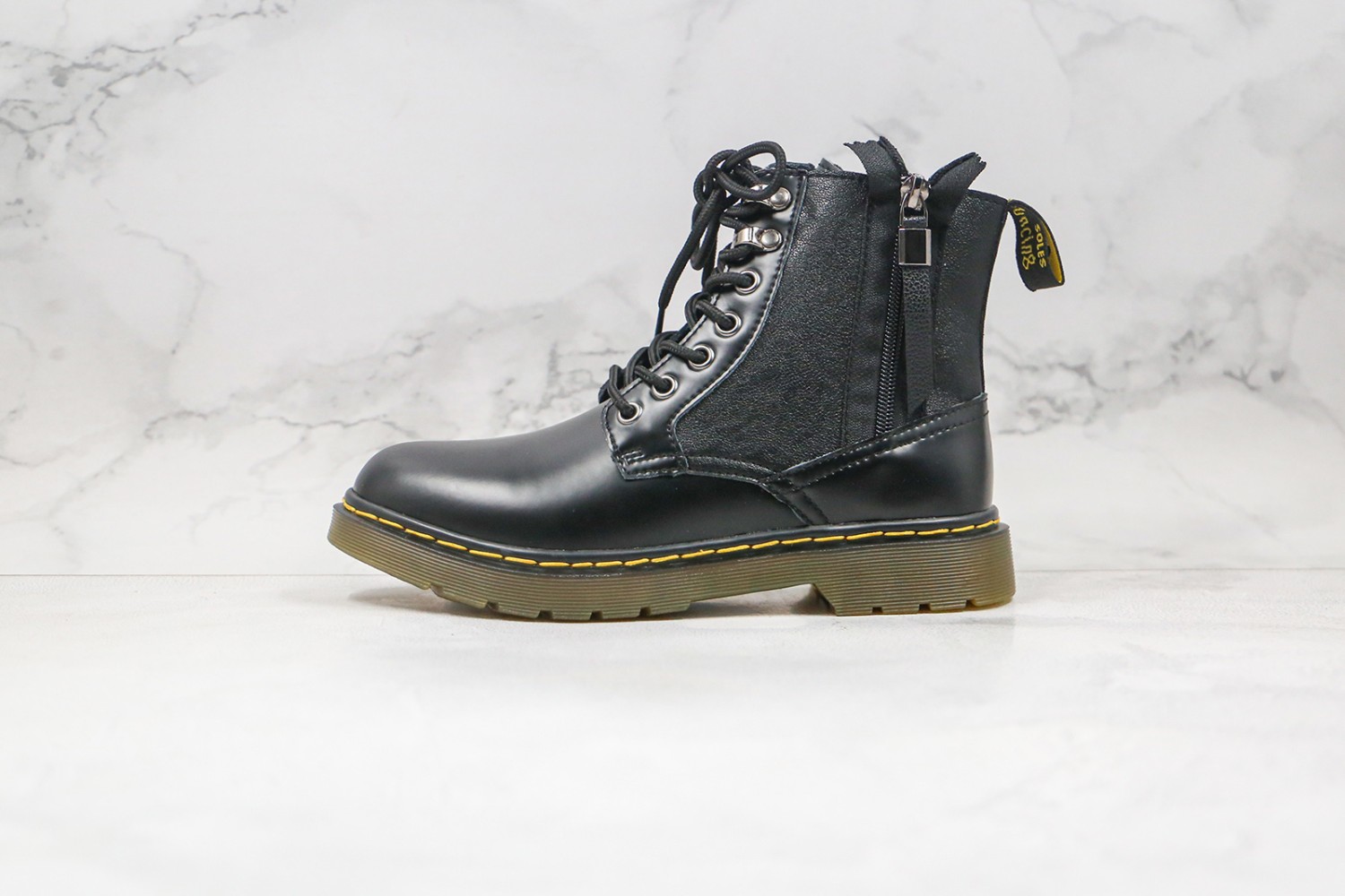 Dr. Martens Boot DMB1000023