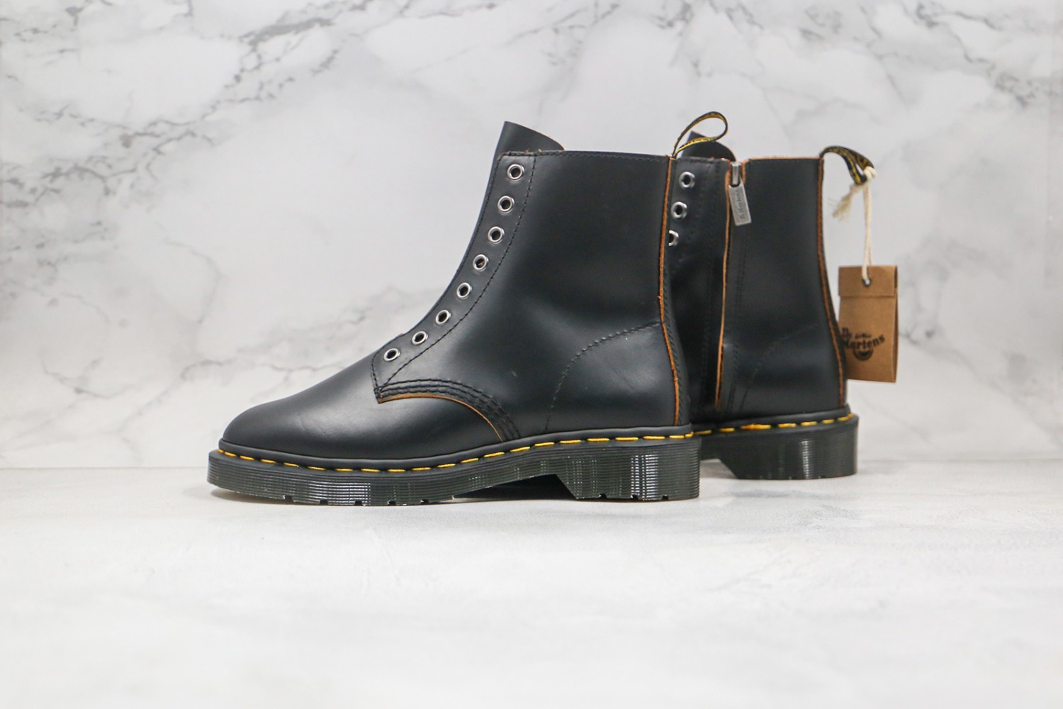 Dr. Martens Boot DMB1000026