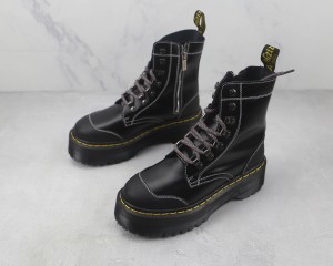Dr. Martens Boot DMB100004