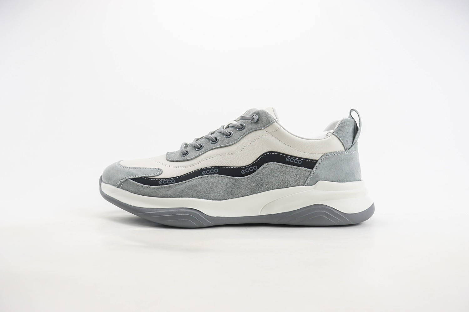 ECCO Waterproof Shoes EWS1000050