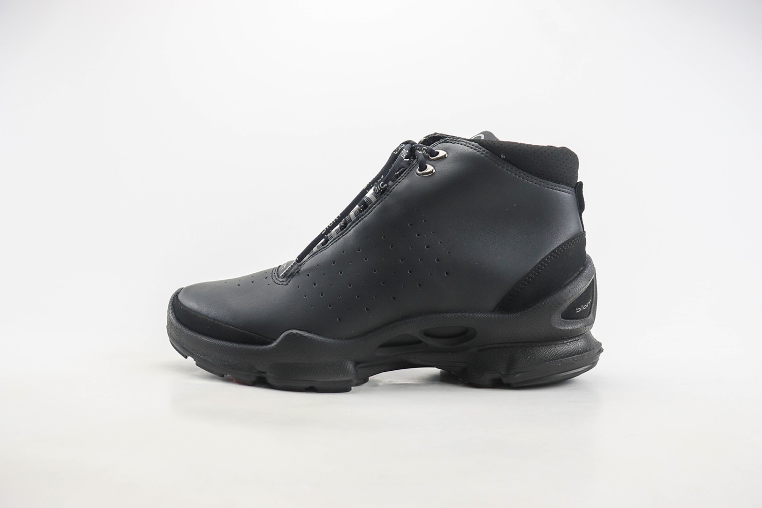 ECCO Waterproof Shoes EWS1000054