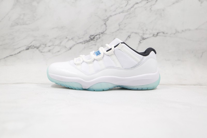 Air Jordan 11 AJ11000037