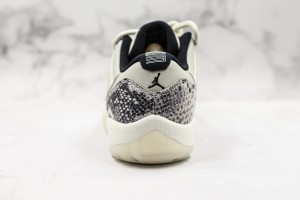 Air Jordan 11 AJ11000040