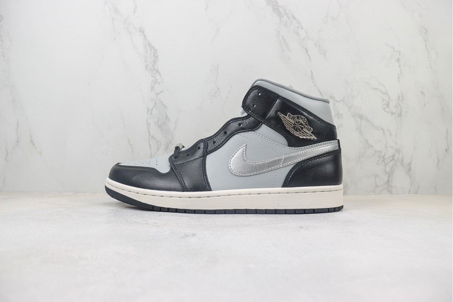  Air Jordan 1 Mid Back AJMB100013