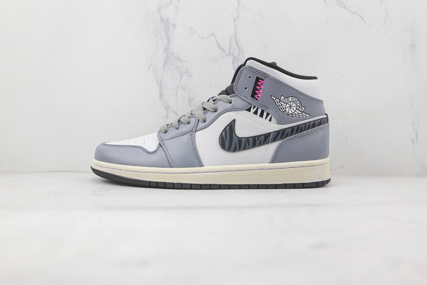 Air Jordan 1 Mid Back AJMB100098