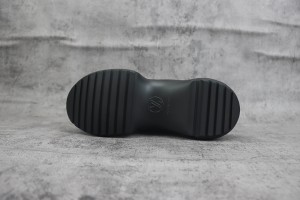 LV Archlight Sneaker LARS10007