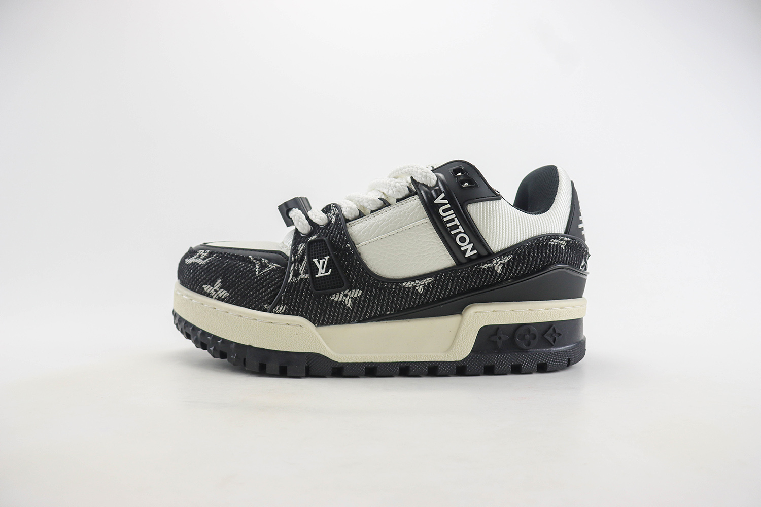 LV Trainer LVTR0083