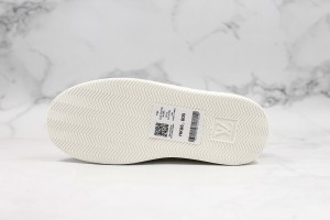 LV Stella Sneaker LVSS10005