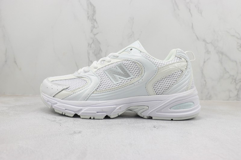 New Balance 530 Sneakers NBS53010001