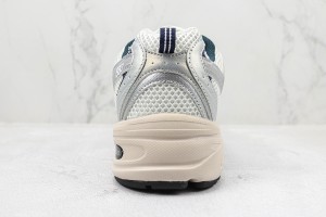 New Balance 530 Sneakers NBS53010007