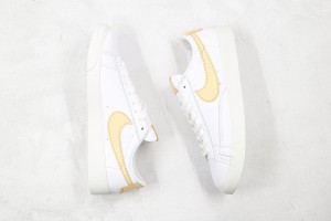 Nike Blazer 77 NB77000103