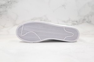  Nike Blazer 77 NB77000106