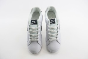  Nike Blazer 77 NB7700012