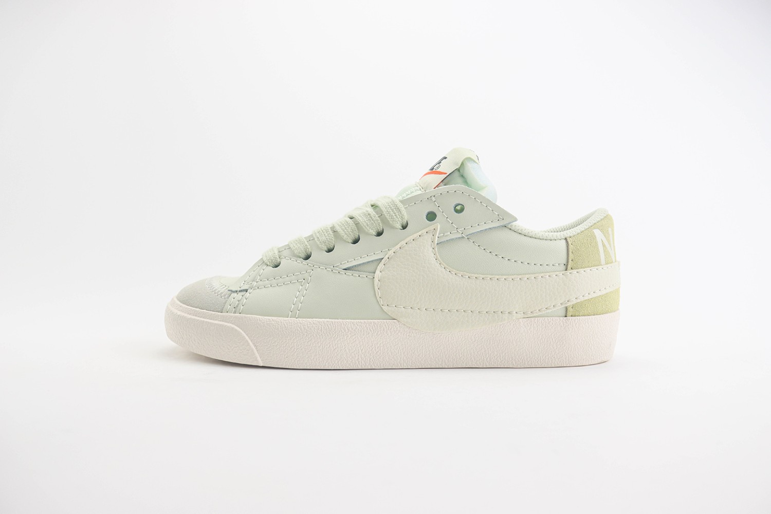  Nike Blazer 77 NB7700021