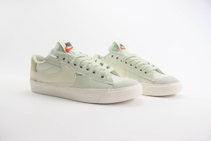  Nike Blazer 77 NB7700021