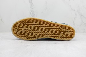  Nike Blazer 77 NB7700047