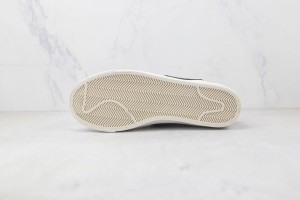  Nike Blazer 77 NB7700056