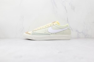  Nike Blazer 77 NB7700074