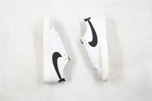  Nike Blazer 77 NB7700098