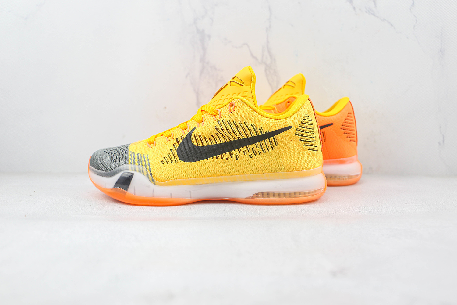 Nike Kobe Sneaker NKS1000101