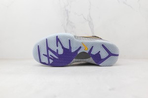 Nike Kobe Sneaker NKS1000117