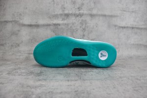 Nike Kobe Sneaker NKS100027