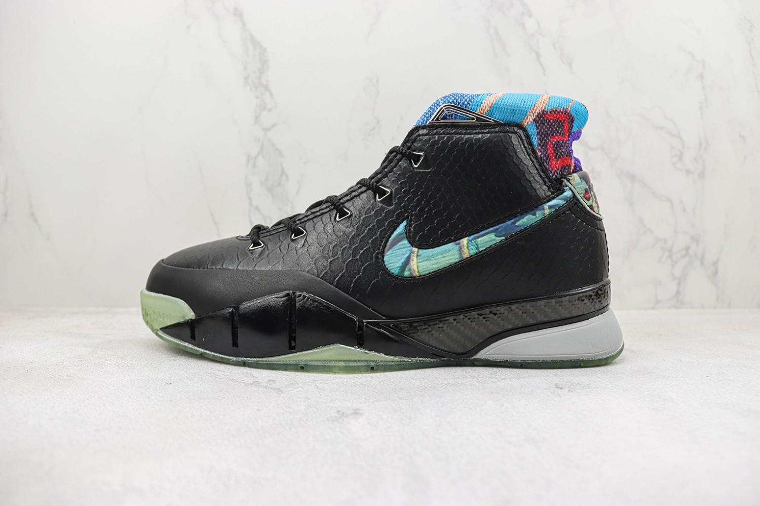  Nike Kobe Sneaker NKS100066