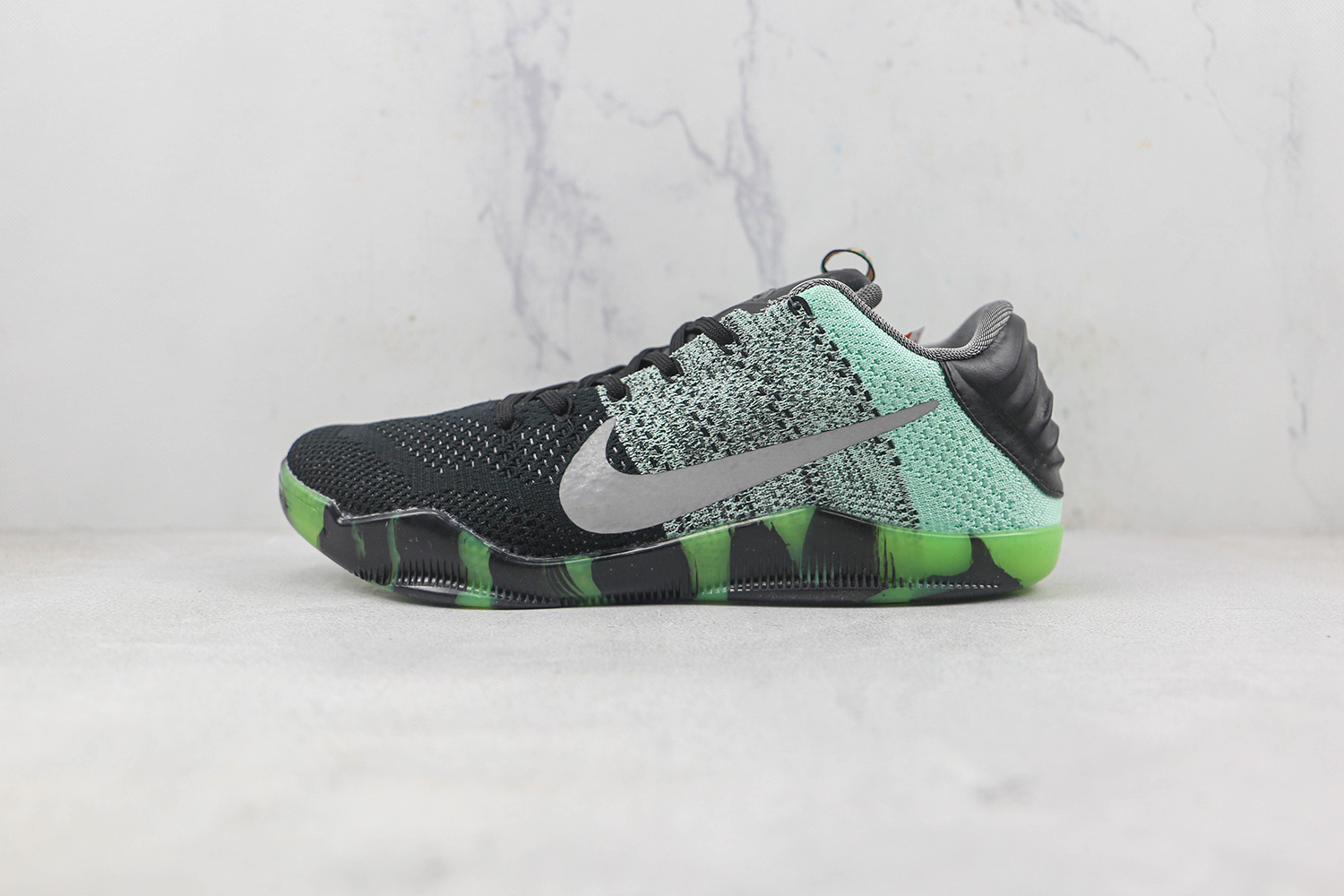  Nike Kobe Sneaker NKS100086