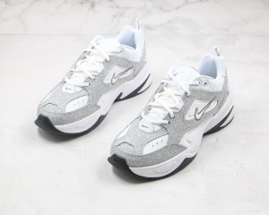 Nike M2K Monarch NMM100020