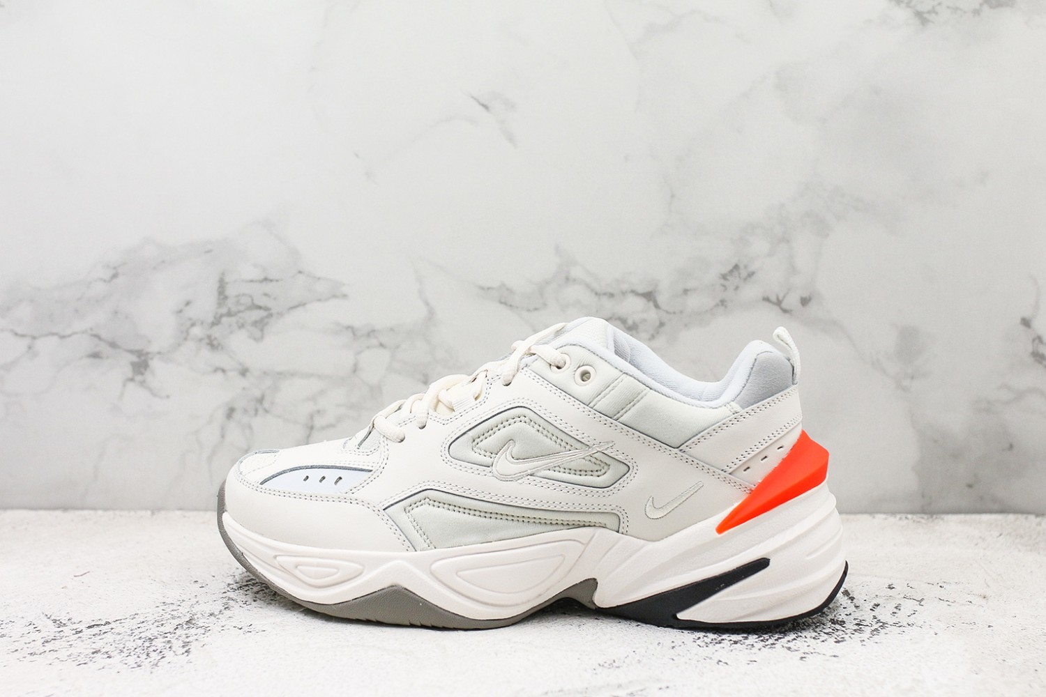  Nike M2K Monarch NMM100038