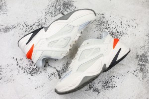  Nike M2K Monarch NMM100038