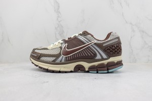  NK Zoom Vomero 5 nkzv100013