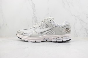  NK Zoom Vomero 5 nkzv100015