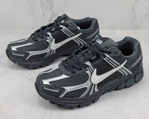 NK Zoom Vomero 5 nkzv100019