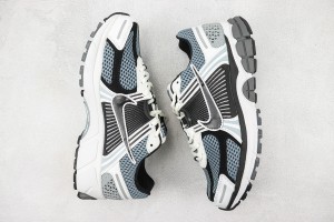 NK Zoom Vomero 5 nkzv100027