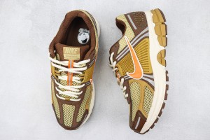  NK Zoom Vomero 5 nkzv100029