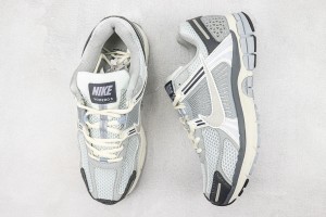  NK Zoom Vomero 5 nkzv100032