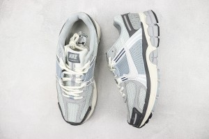  NK Zoom Vomero 5 nkzv100034