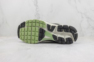  NK Zoom Vomero 5 nkzv10008