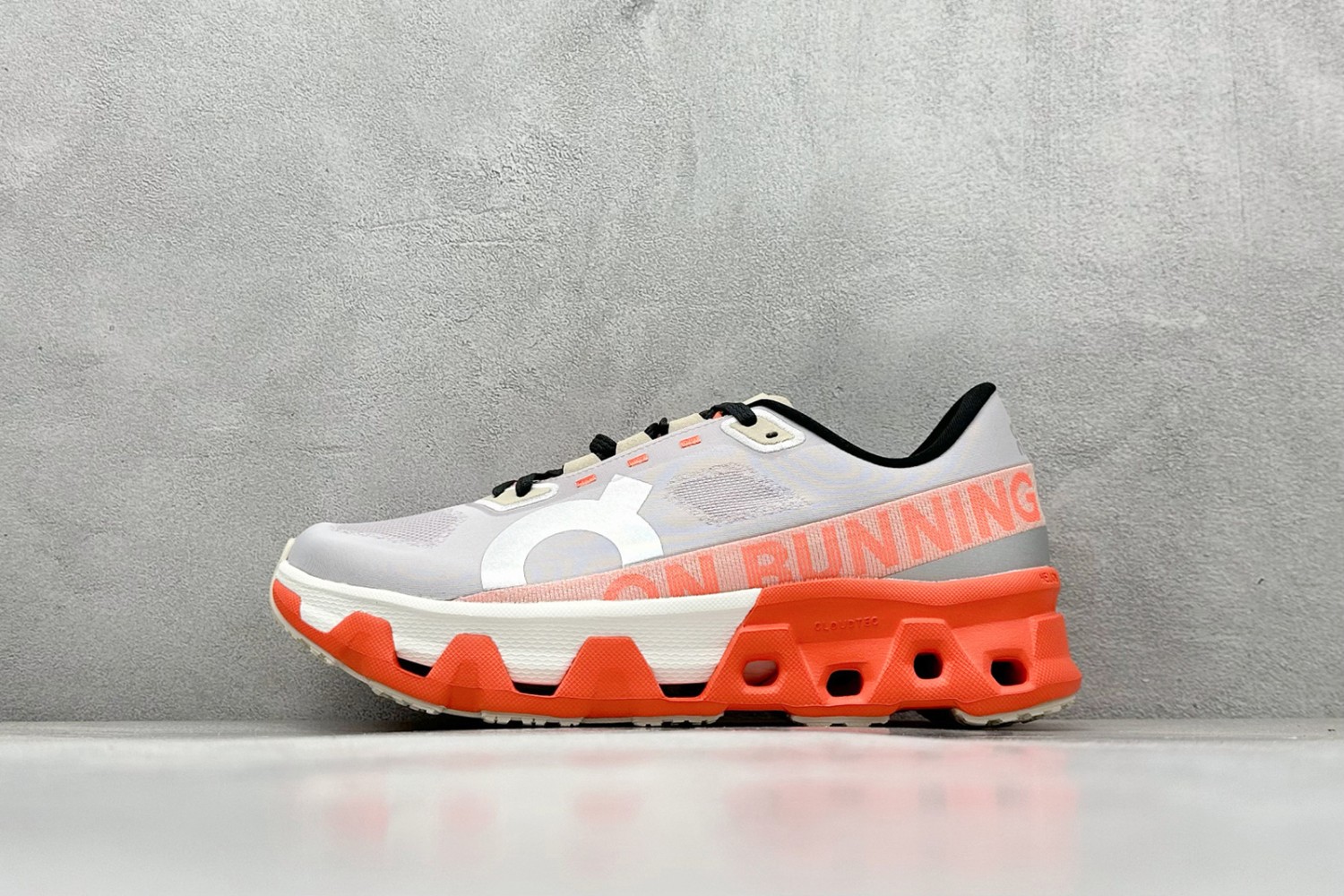 On Cloud Shoes OCS100008