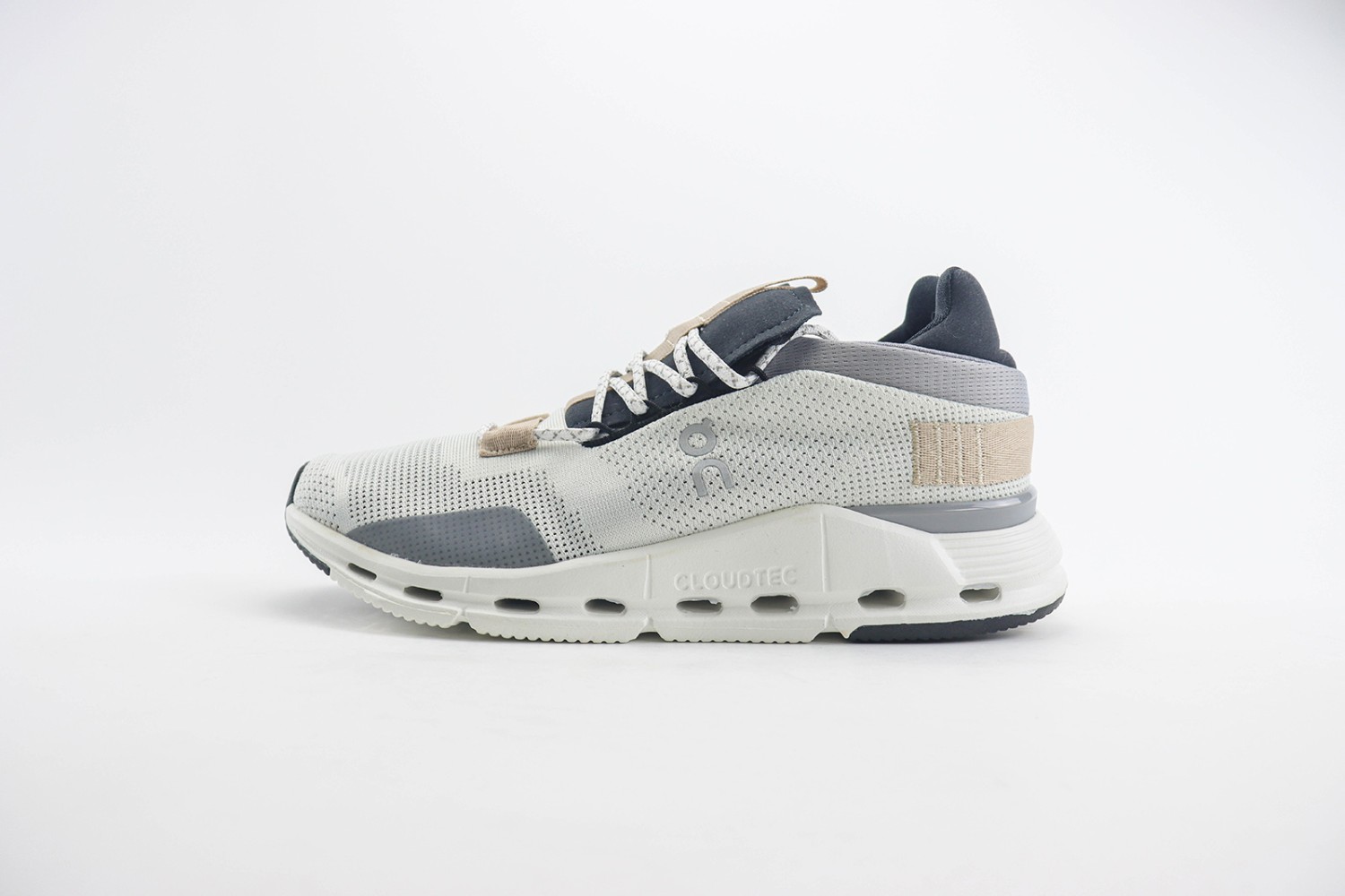 On Cloud Shoes OCS100009